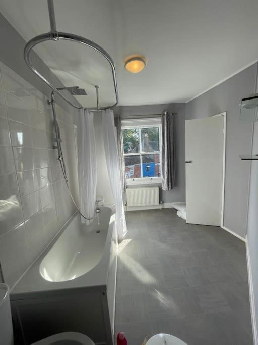 Brady'S Glastonbury Beautiful Pad Great Location! Exterior photo